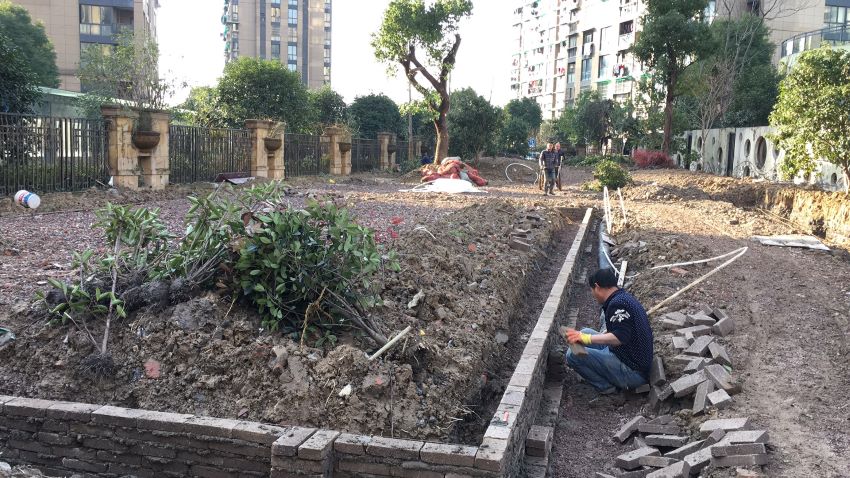 半山街道金星桃源地塊多功能運(yùn)動(dòng)場地